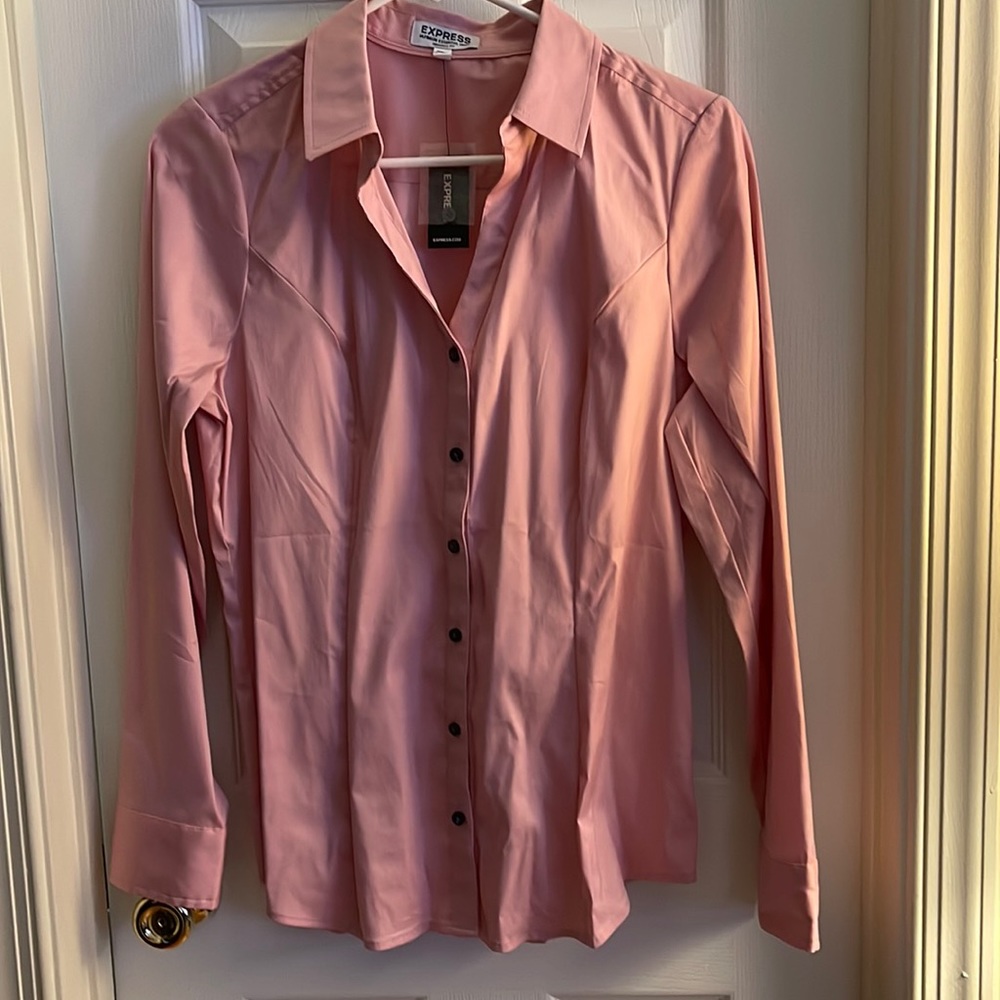 Express pink button down shirt the ultimate essential shirt new with tags